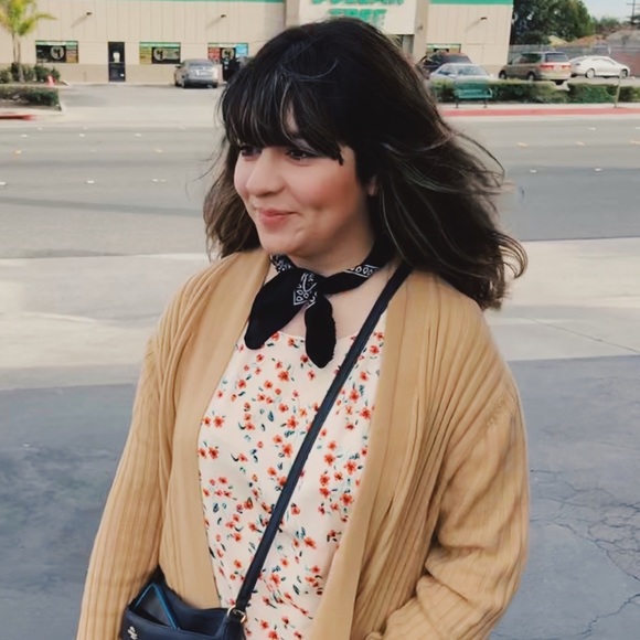 Meet your Posher, Sharon - Picture 1 of 1